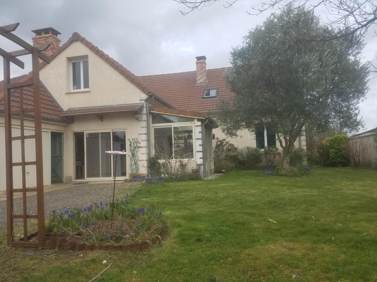 Chez Bea Lägenhet Saint-Ouen-en-Belin Exteriör bild